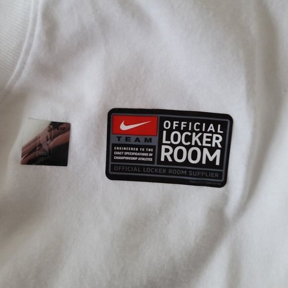 NEW Toronto Raptors 2019 NBA Championship Locker Room T Shirt Nike Men Size 2XL - Picture 3 of 5